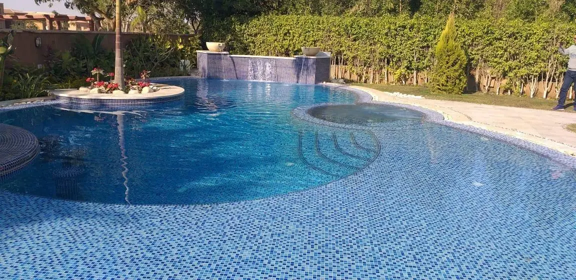 5-star hotel swimming pool