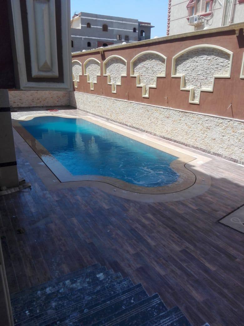5-star hotel swimming pool