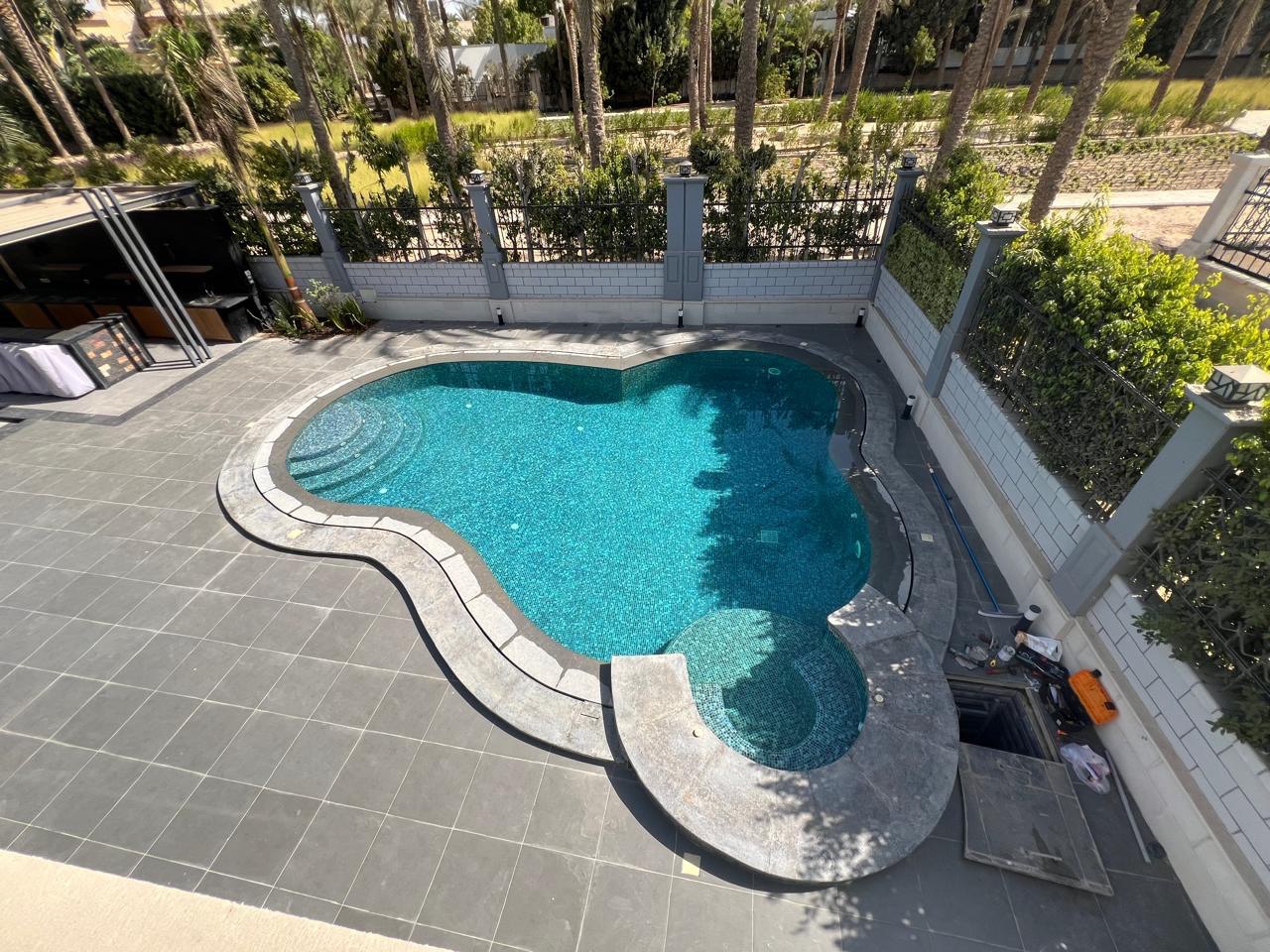 Modern swimming pool design